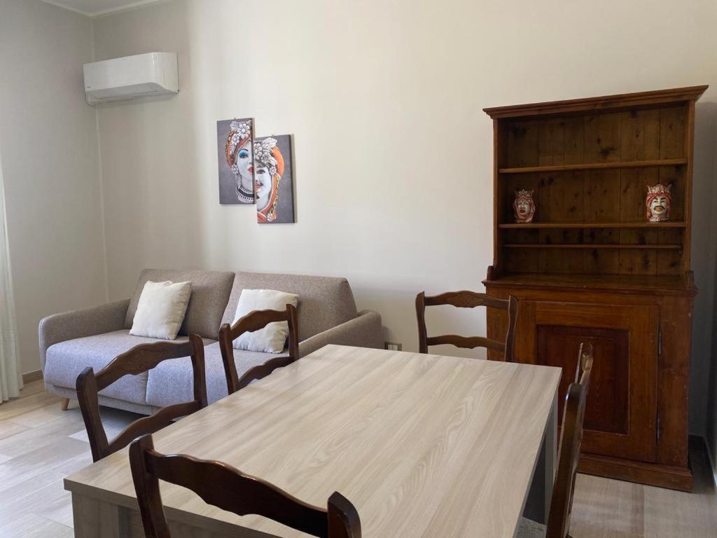 Casa Di Lucia Lägenhet Forza dʼAgro Exteriör bild